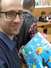Branimir Vincek, Voditelj Projektnog Tima Nae kole Primio Je Prvi Poklon... Uslijedili Su Brojni Drugi Pokloni, Ali Samo Je Jedan 
