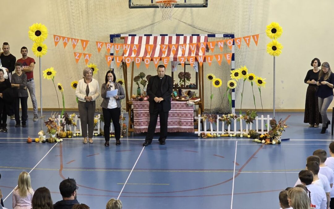 Mirisi kruha, osmijesi i toplina zajedništva u OŠ Šemovec